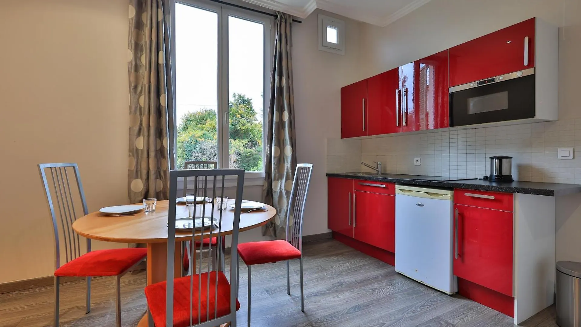 Lägenhetshotell Emeraude Residence Hoteliere Juan-les-Pins